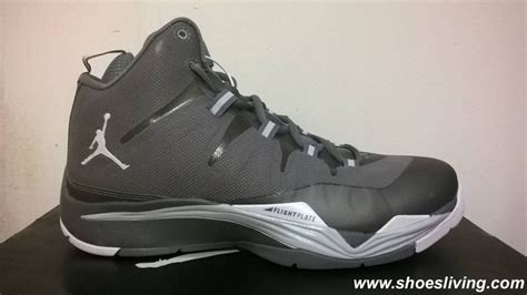 nike flight plate women's sneakers.